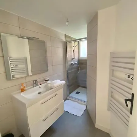 Rez De Jardin Au Coeur Des Pyrenees Apartamento