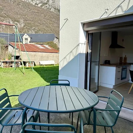 Rez De Jardin Au Coeur Des Pyrenees Apartament